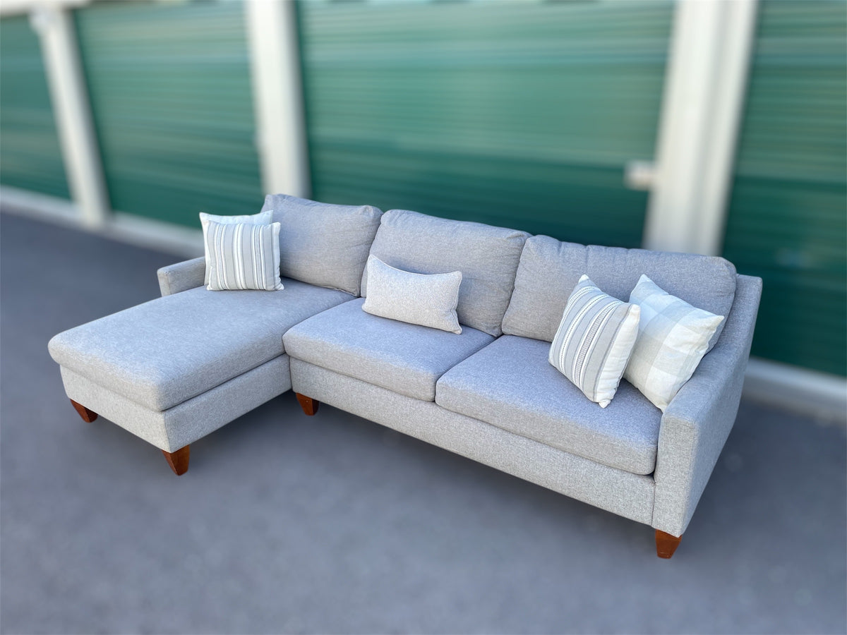 Grey 2-Piece Sectional Sofa – La-Z-Boy