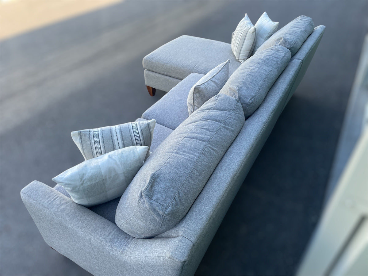 Grey 2-Piece Sectional Sofa – La-Z-Boy