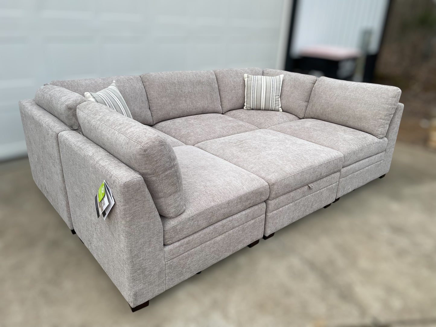 Thomasville Tisdale 6-Piece Sectional – Taupe (Costco)