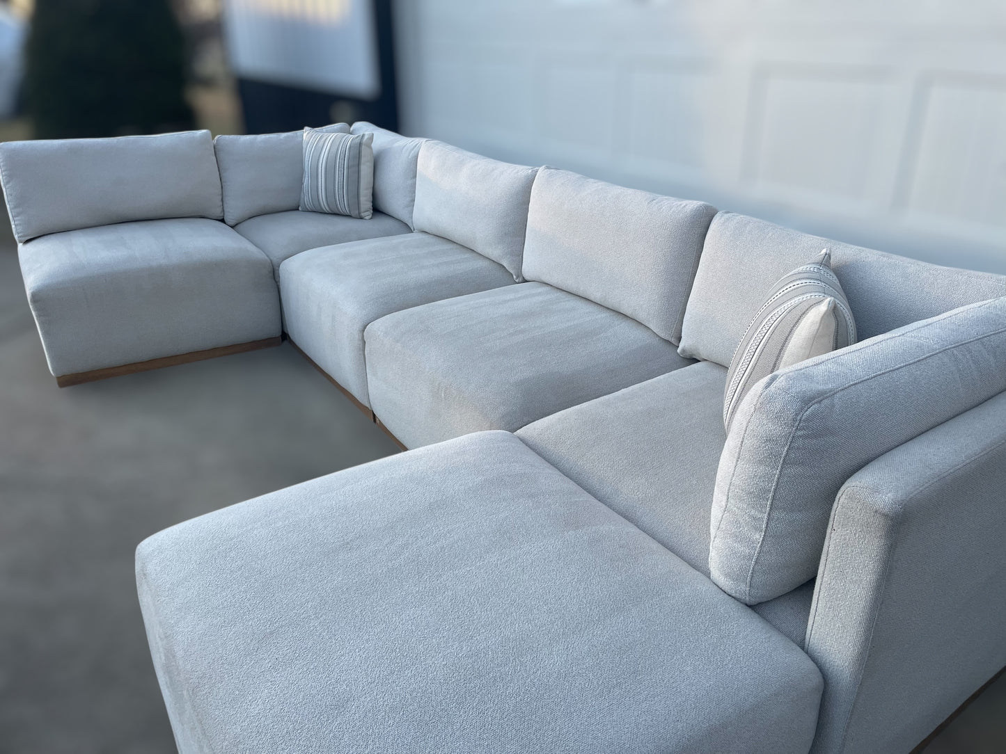 Henredon Murphy Fabric Modular Sectional w/ Ottoman – Costco
