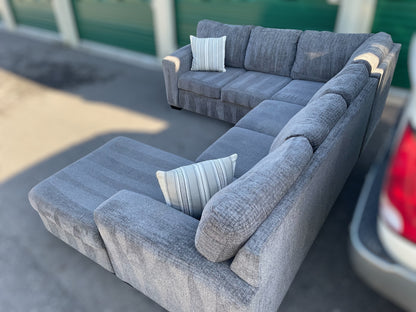 Modern Grey Sectional w/ Chaise