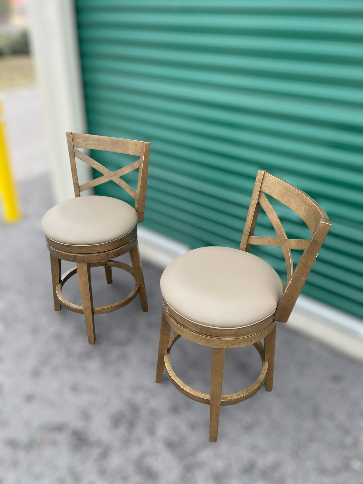 Grace Counter Height Swivel Stool