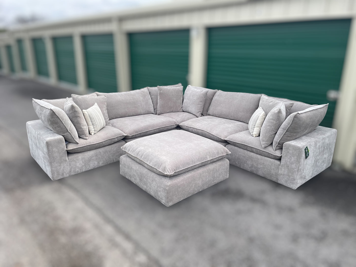 Aiden & Ivy Sereen Modular Sectional (Costco)