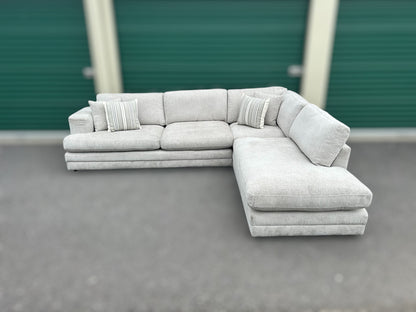 Derry Fabric Sectional (Aiden & Ivy)