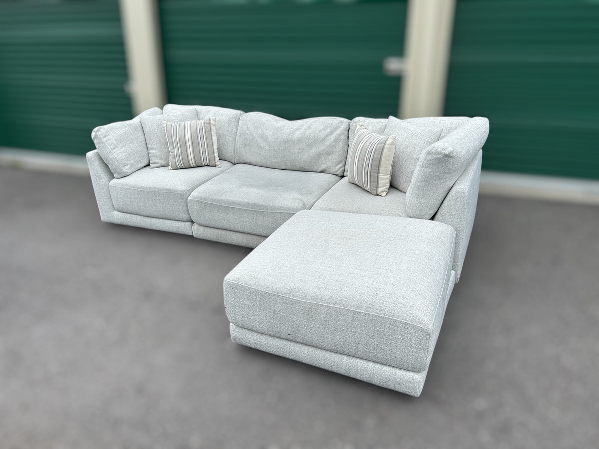 Dayna 4-Piece Fabric Modular Sectional (Aiden & Ivy)