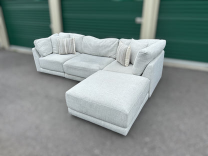 Dayna 4-Piece Fabric Modular Sectional (Aiden & Ivy)