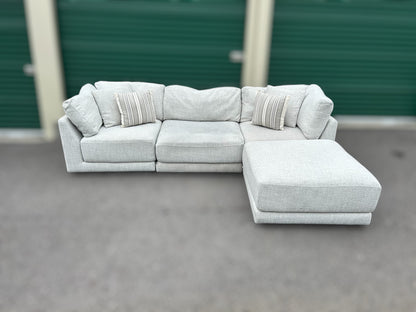 Dayna 4-Piece Fabric Modular Sectional (Aiden & Ivy)