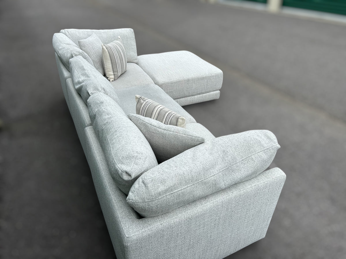 Dayna 4-Piece Fabric Modular Sectional (Aiden & Ivy)