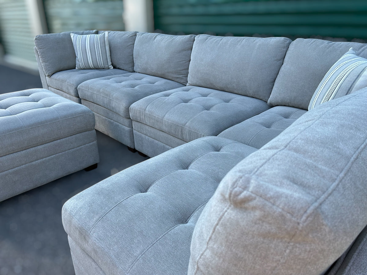 Thomasville Tisdale 6-Piece Sectional – Taupe