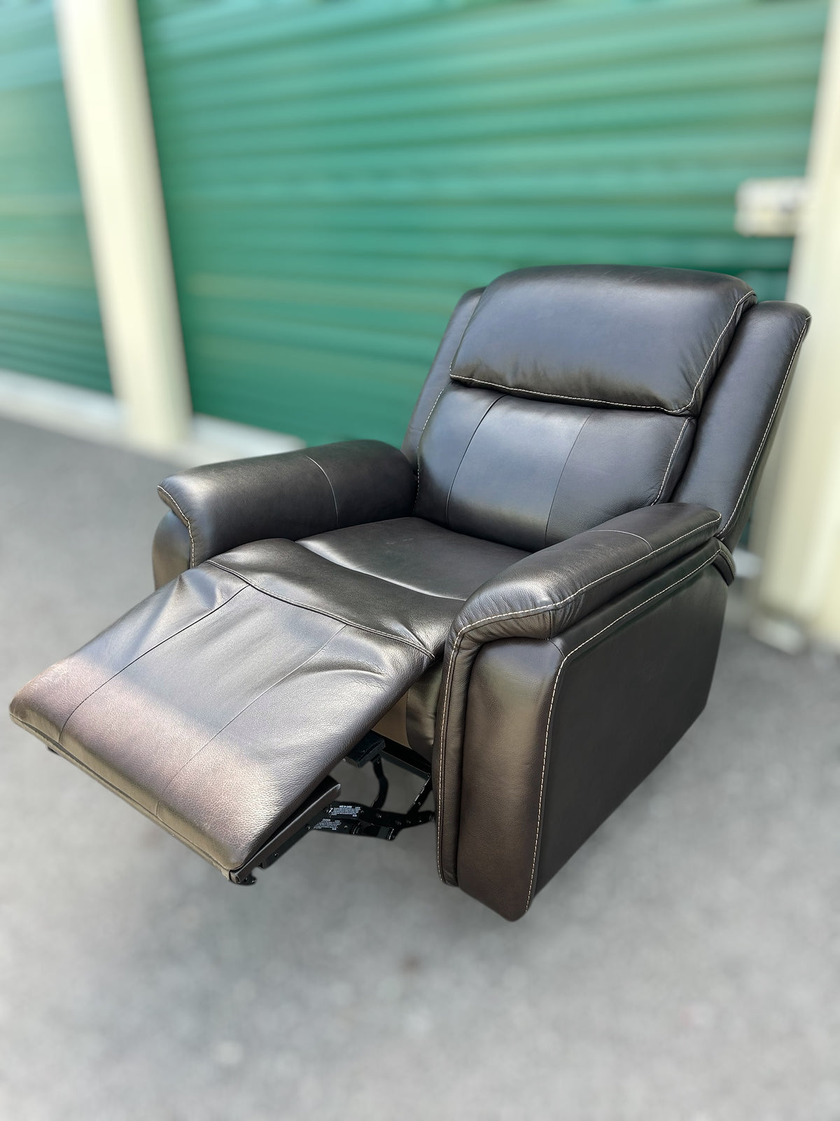 Bryson Leather Power Rocker Recliner (Barcalounger)