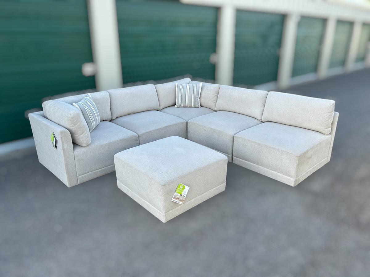 Thomasville Fallon 6-Piece Modular Sectional w/ Ottoman (Cream)