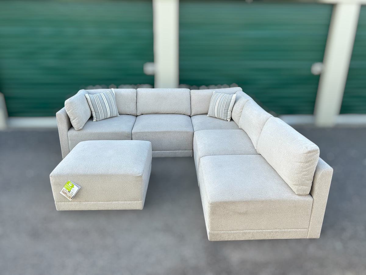 Thomasville Fallon 6-Piece Modular Sectional w/ Ottoman (Cream)